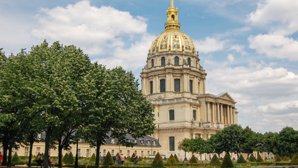 Monuments & Landmarks in Paris