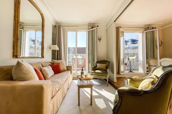 Luminous Apartment With Balcony And Dreamy Eiffel Tower Views Fractional