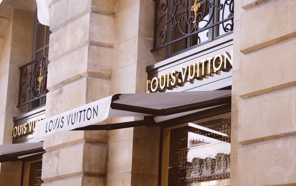 Paris Shopping - Best Shops in Paris - Rue de Rivoli