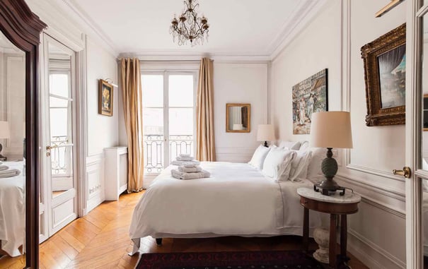 Large and Luxurious: 6 Perfect Paris Apartment Rentals for Your Family Vacation
