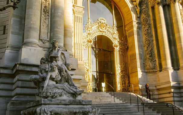 Your Guide to the Prettiest Insta-Famous Spots in Paris
