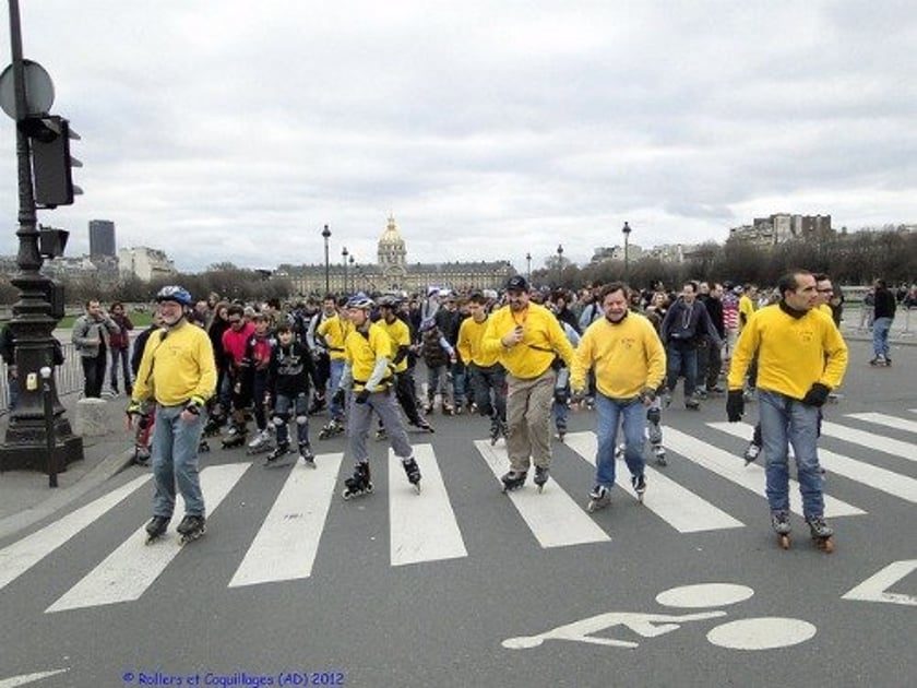 Rollerblading Through the Streets of Paris