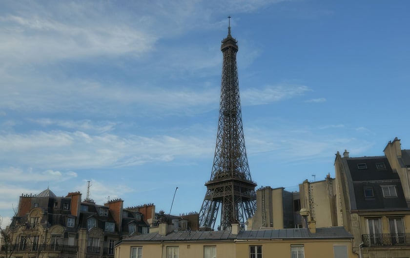 Skip the Line Eiffel Tower Tour