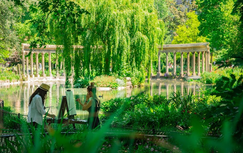 Parc Monceau: A Paris Park for Art Lovers