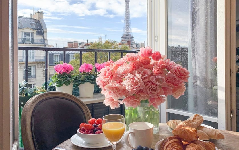Fall in Love with Crémant – Step Inside with Maddy!