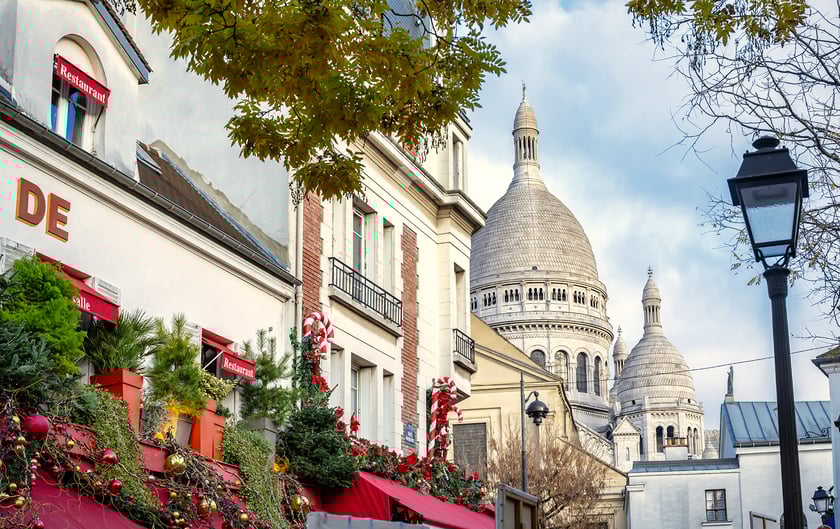 Your Guide to the Perfect Christmas in Paris