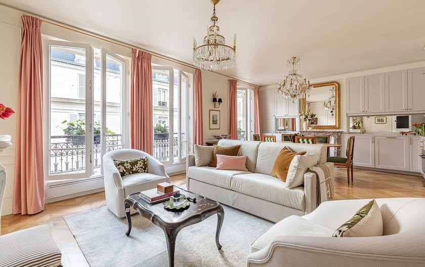 Before & After at the Stunning Les Vignes on Rue Cler