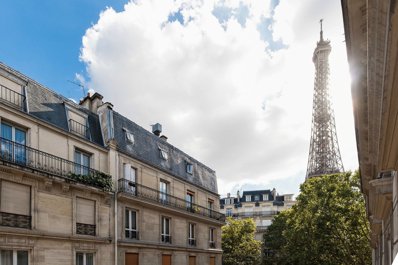 Gorgeous Two Bedroom Rental Near Eiffel Tower and Seine River