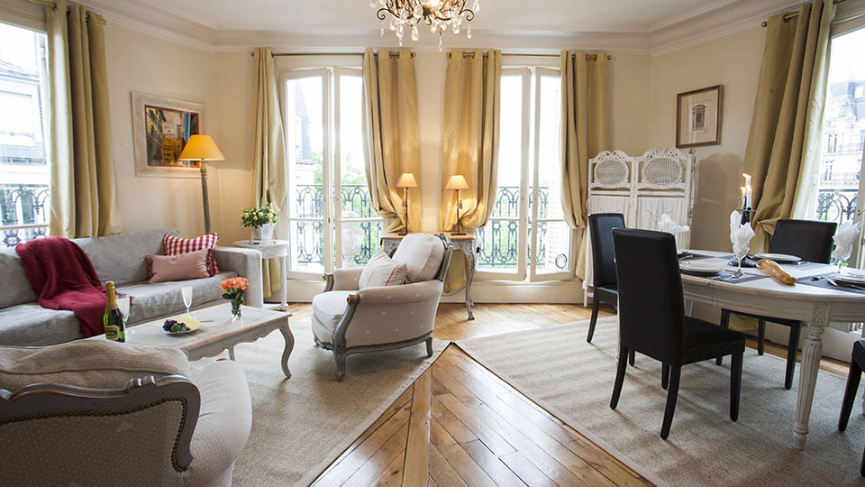 Book 2 Bedroom Apartment Rental in Paris - Paris Perfect