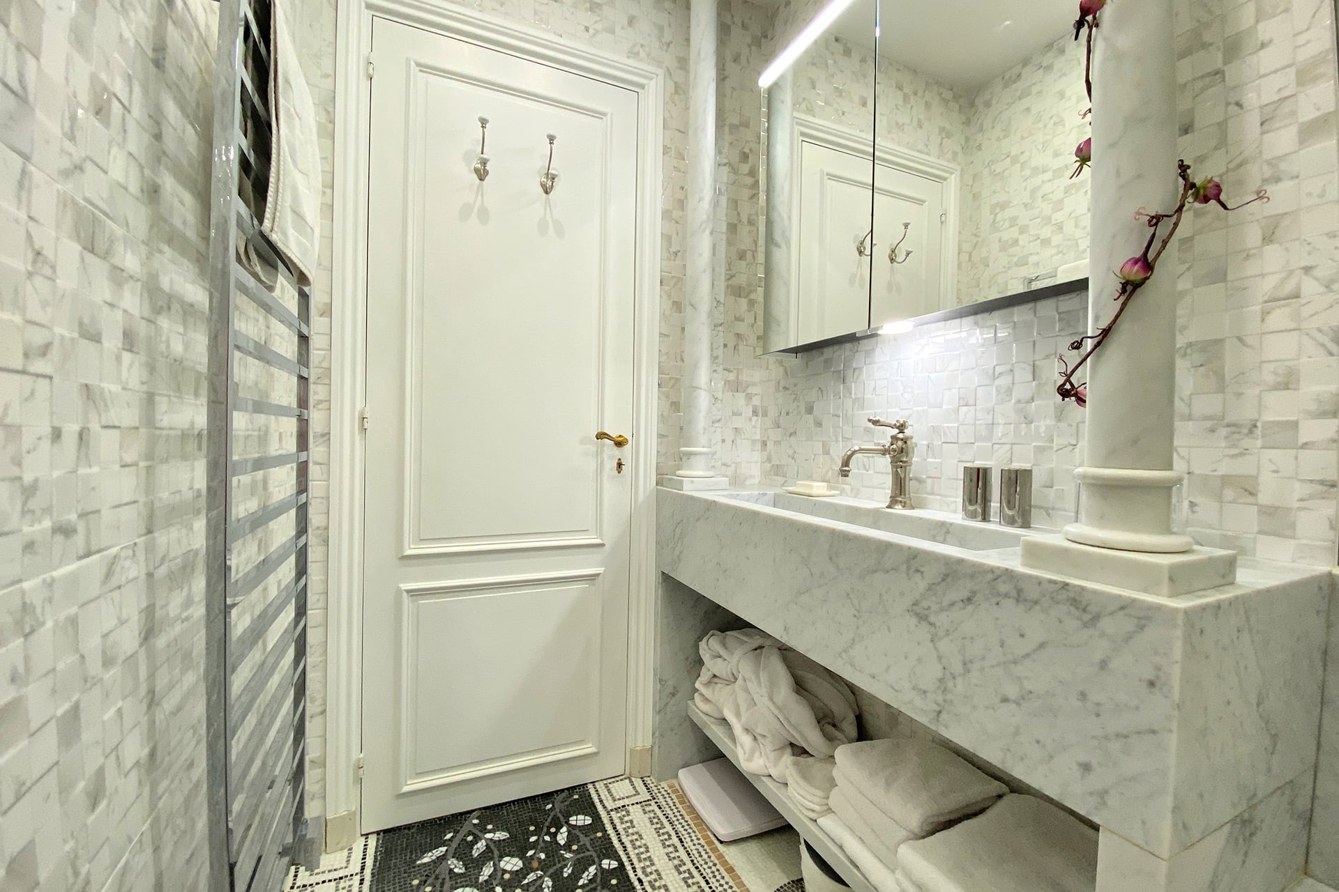 Place Dauphine Apartment for Sale in Paris