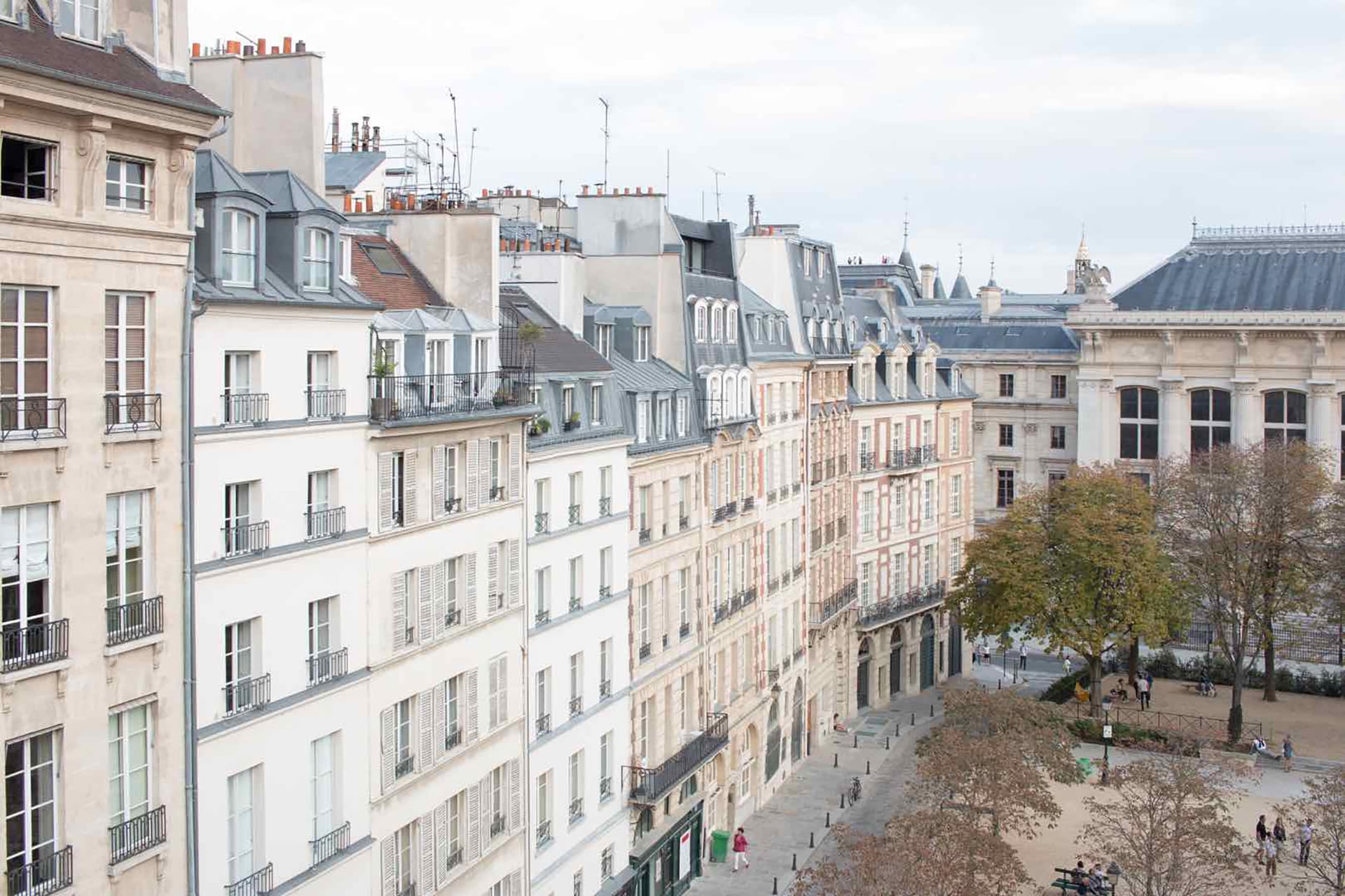 Place Dauphine Apartment for Sale in Paris