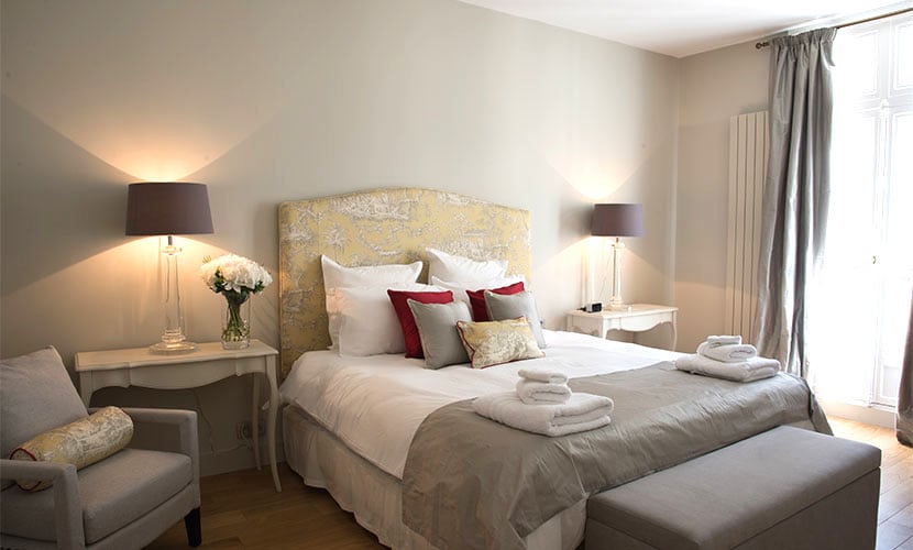 luxury apartment bedroom masculine three bedroom luxury paris rental apartment with balcony wifi luxury apartment bedroom masculine three bedroom luxury paris rental apartment with balcony wifi