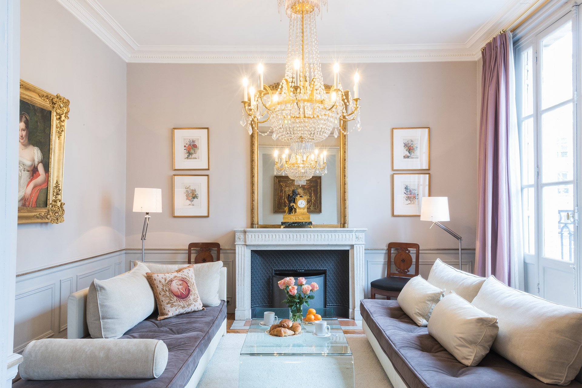 Find 3 Bedroom Luxury Vacation Apartment Rental In Paris Large Living Room Of The MÃ Con Vacation Rental Offered By Paris Perfect