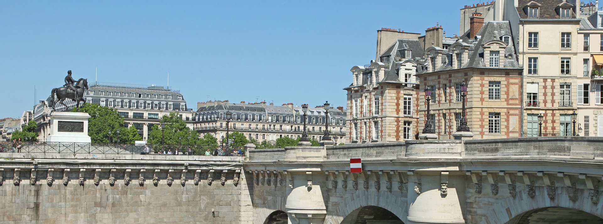 La Petitie Dauphine, location in the center of Paris